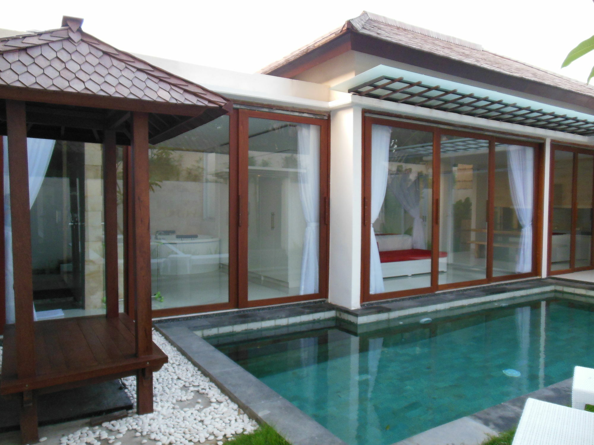 Hk Villa Bali Legian Exterior foto